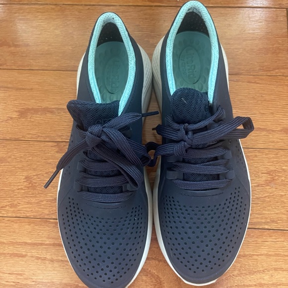 CROCS Shoes Crocs Tennis Shoes Poshmark